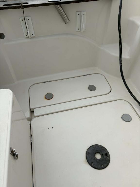 		QUICKSILVER 580 PILOTEHOUSE