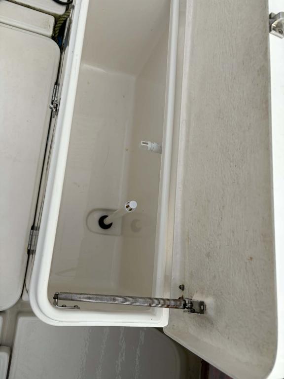 		QUICKSILVER 580 PILOTEHOUSE