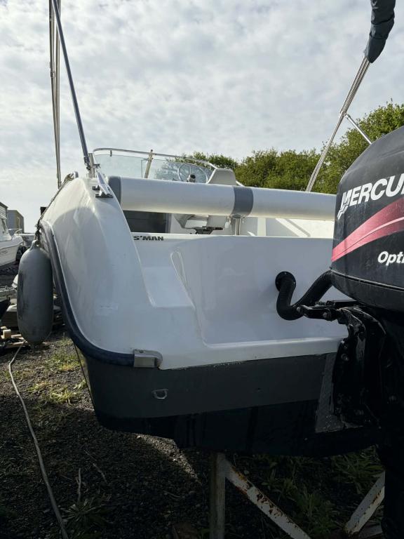 QUICKSILVER 640 CABINE