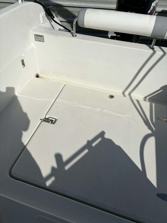 QUICKSILVER 640 CABINE