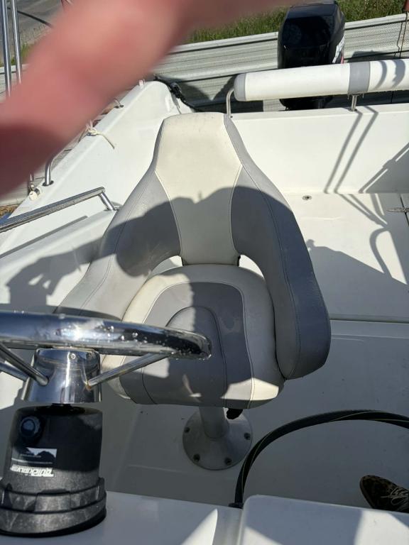 QUICKSILVER 640 CABINE