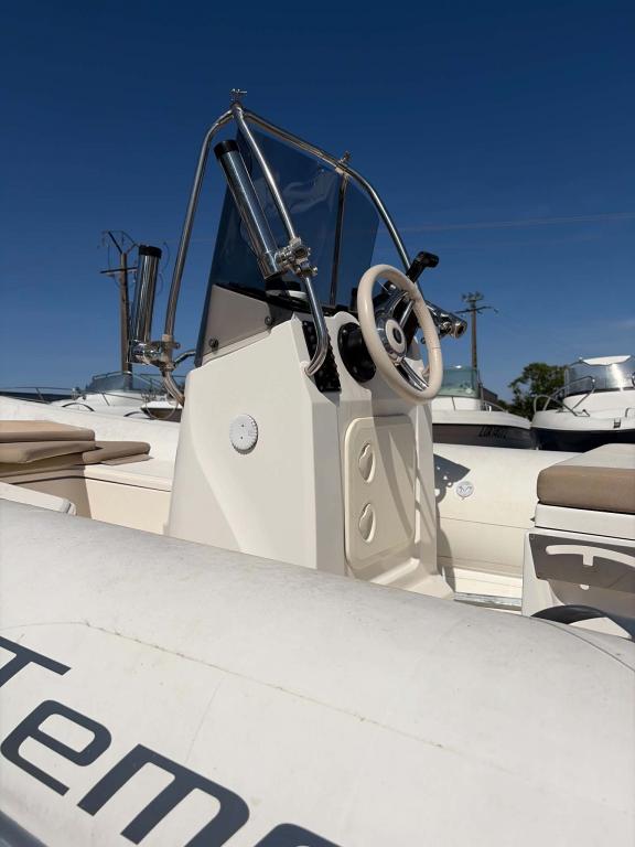 SEMI-RIGIDE CAPELLI TEMPEST 600